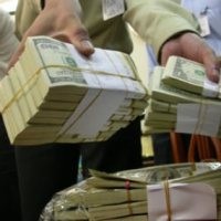 Dana Pekerja Migran Berputar Lebih Cepat dari Modal Asing